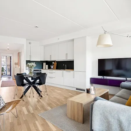 Modern With A View, Location! Διαμέρισμα
